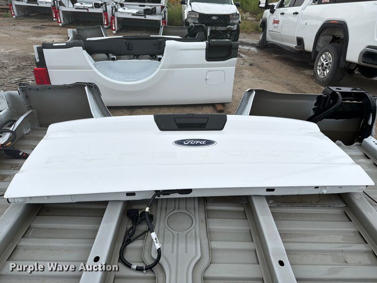 image for item ES6523 Pickup truck bed