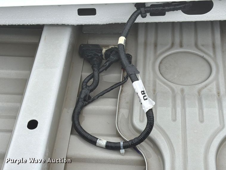 image for item ES6523 Pickup truck bed