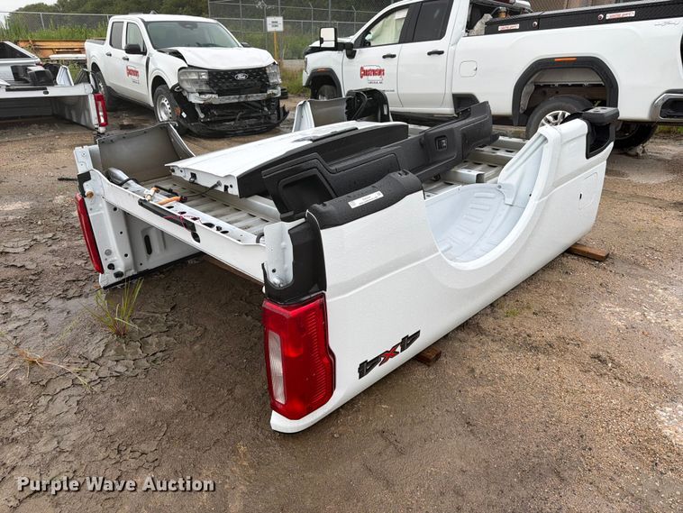 Pickup truck bed