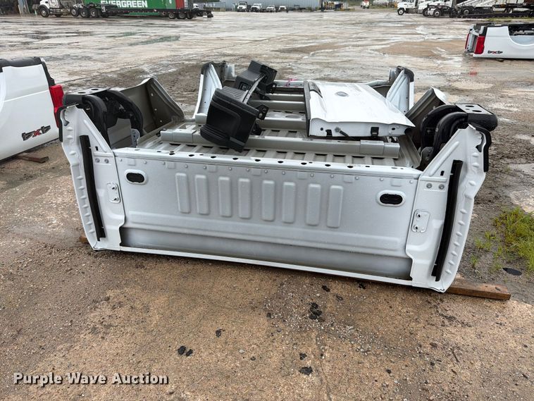 image for item ES6524 Pickup truck bed