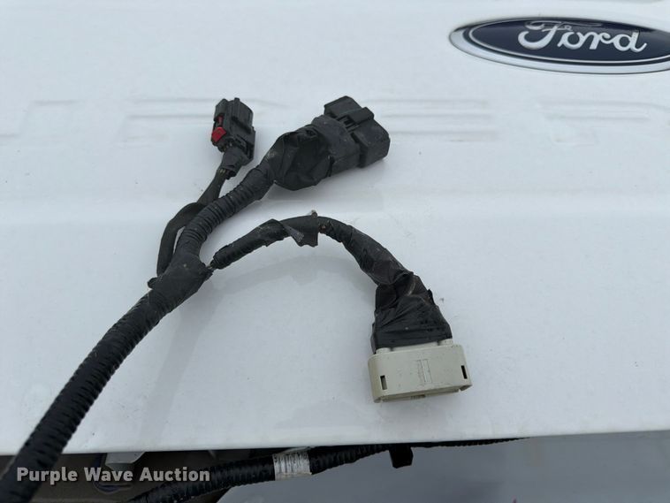 image for item ES6524 Pickup truck bed