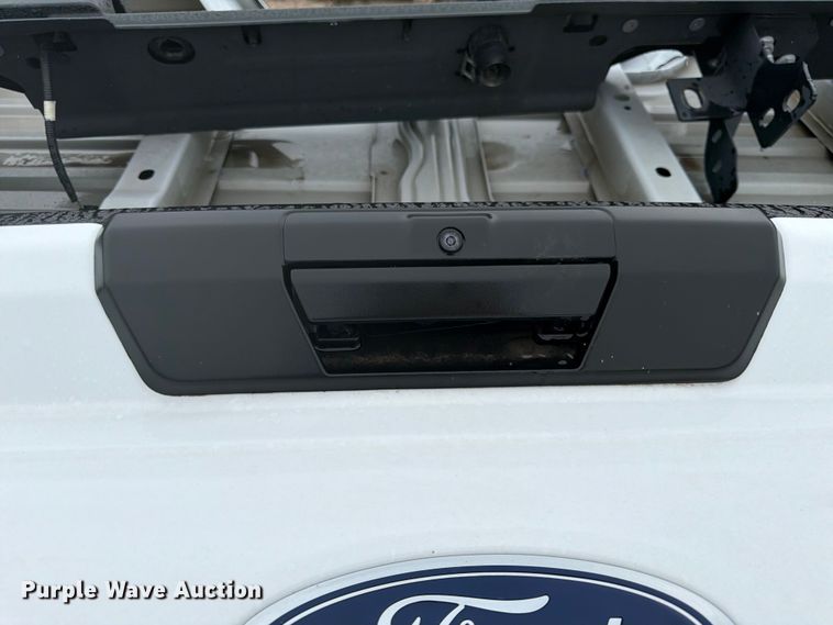 image for item ES6524 Pickup truck bed