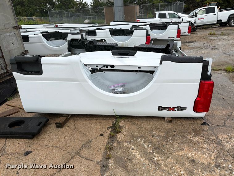 image for item ES6525 Pickup truck bed