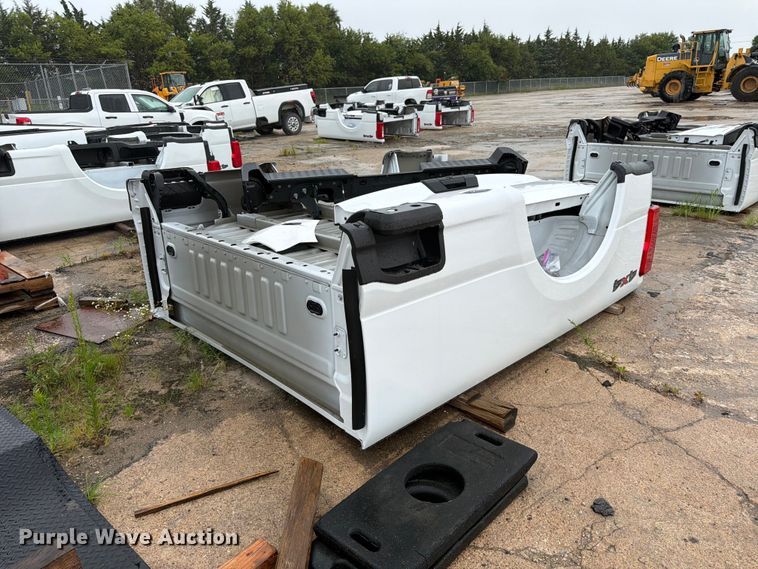 image for item ES6525 Pickup truck bed