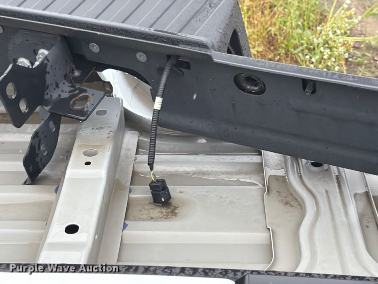 image for item ES6525 Pickup truck bed