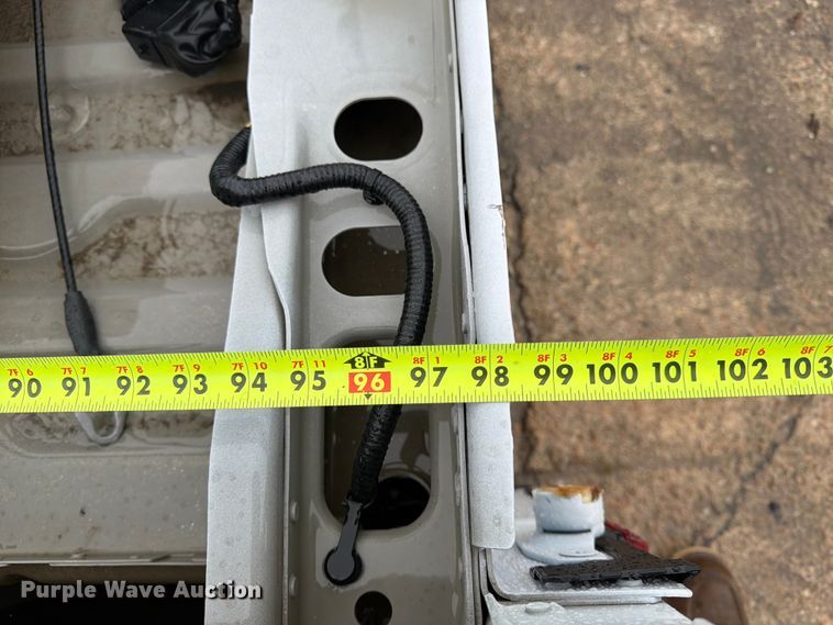 image for item ES6525 Pickup truck bed
