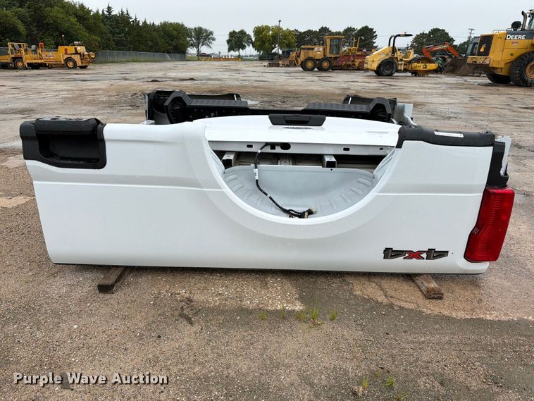 image for item ES6527 Pickup truck bed