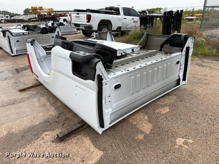 image for item ES6527 Pickup truck bed