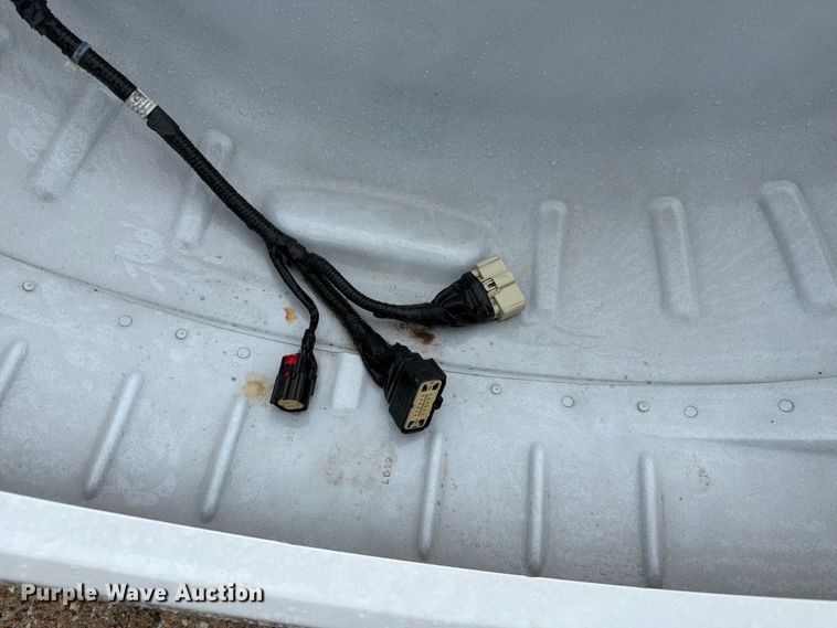 image for item ES6527 Pickup truck bed