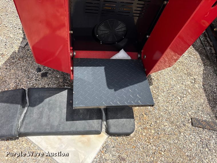 image for item ET0171 2024 Erie SCL850 compact utility loader