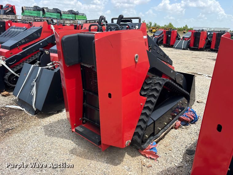 image for item ET0172 Erie SCL850 compact utility loader