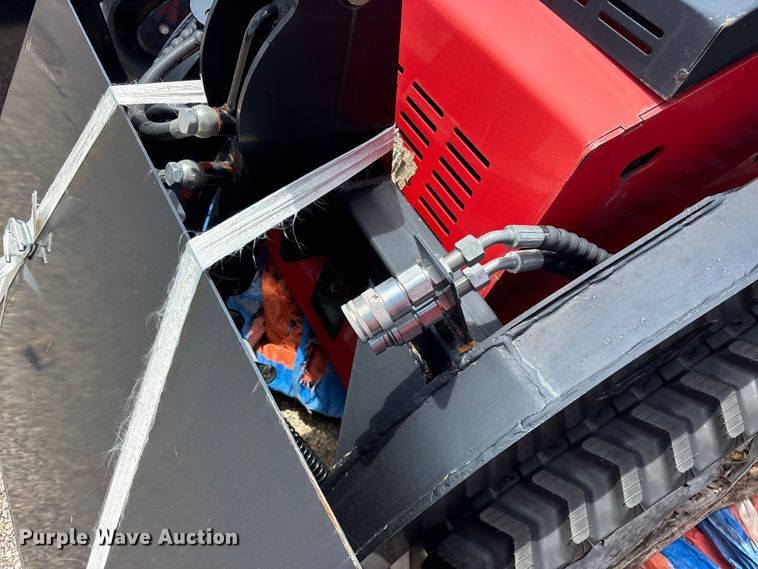 image for item ET0172 Erie SCL850 compact utility loader
