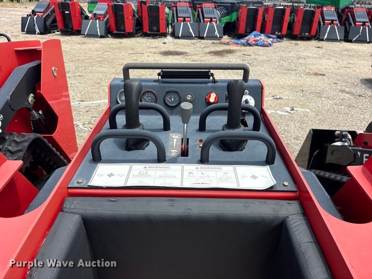 image for item ET0172 Erie SCL850 compact utility loader