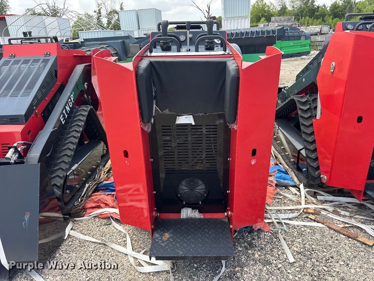 image for item ET0173 2024 Erie SCL850 compact utility loader