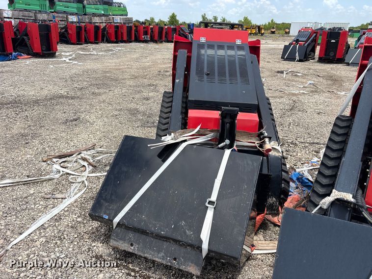 image for item ET0175 2024 Erie SCL850 compact utility loader