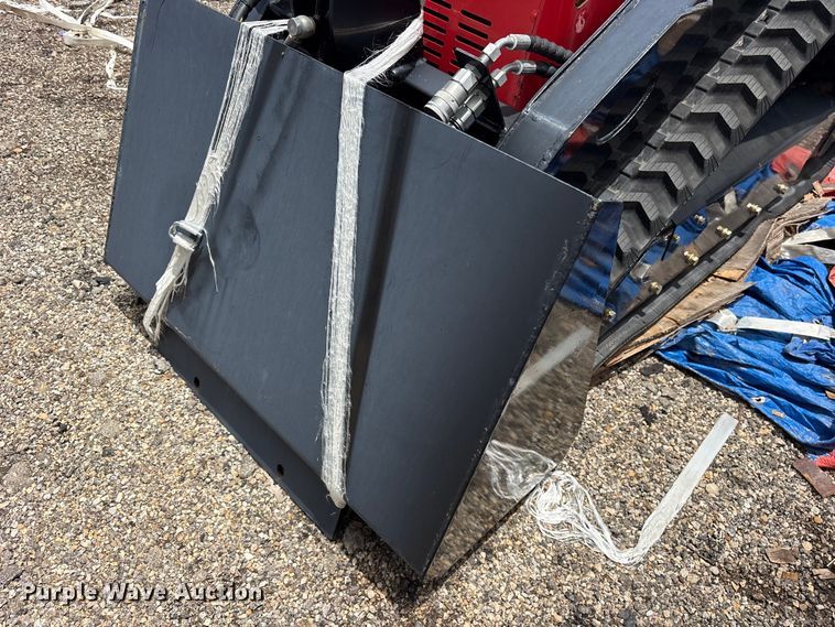 image for item ET0176 2024 Erie SCL850 compact utility loader