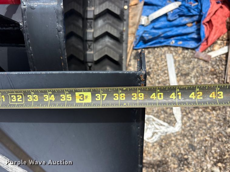 image for item ET0176 2024 Erie SCL850 compact utility loader