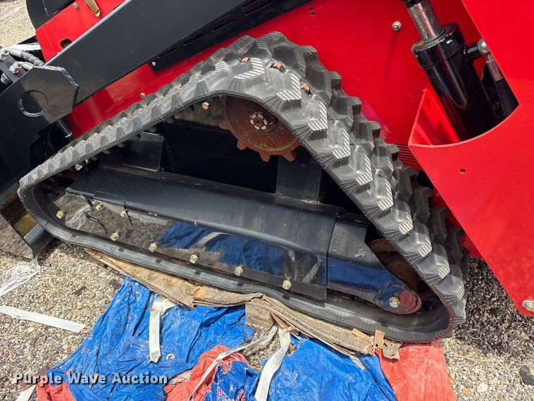 image for item ET0176 2024 Erie SCL850 compact utility loader