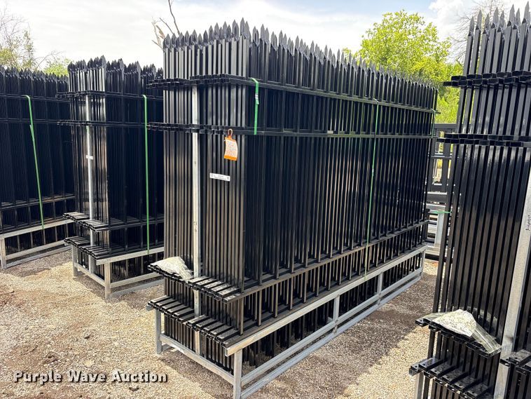 (22) Valley Pioneer F10 fence panels