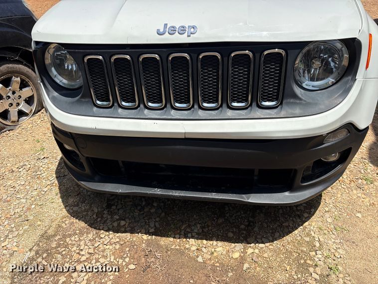 image for item ET0320 2017 Jeep Renegade SUV
