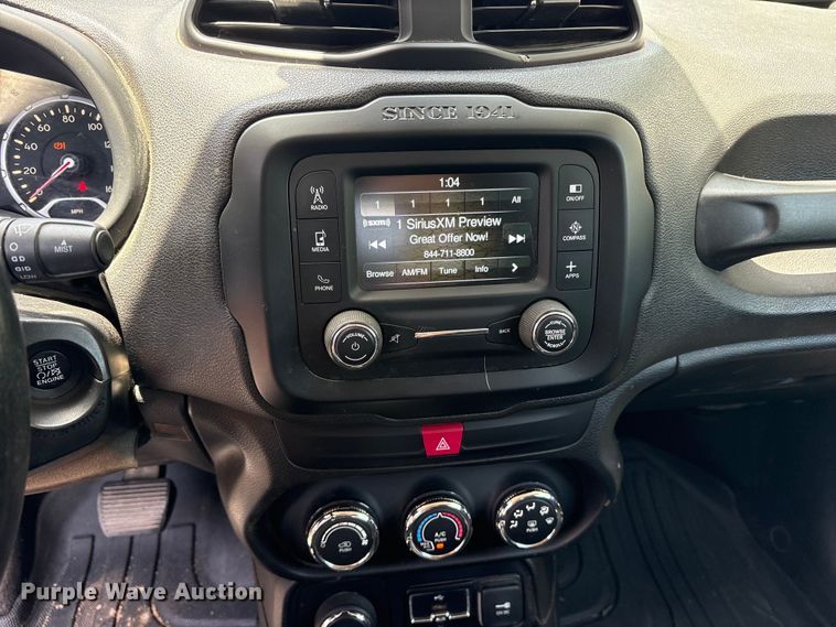 image for item ET0320 2017 Jeep Renegade SUV
