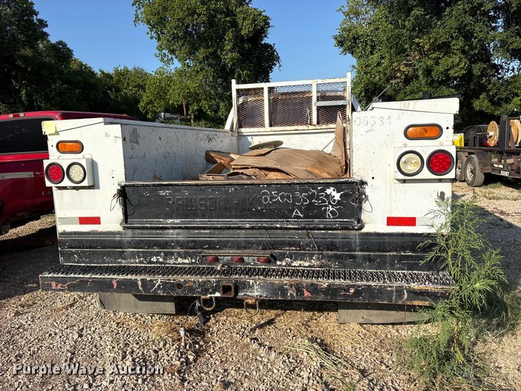 image for item ET0328 2006 Ford F-350 Ext. Cab utility bed pickup truck