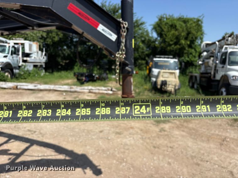 image for item ET0329 2022 Durahaul dump trailer
