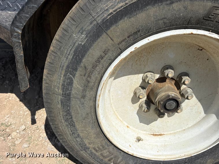 image for item ET0329 2022 Durahaul dump trailer