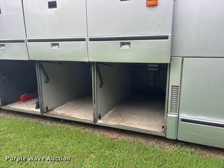 image for item ET0336 1999 Prevost H3 Coach coach bus