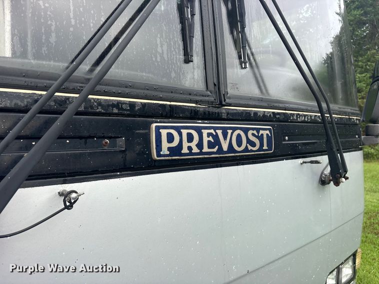 image for item ET0336 1999 Prevost H3 Coach coach bus