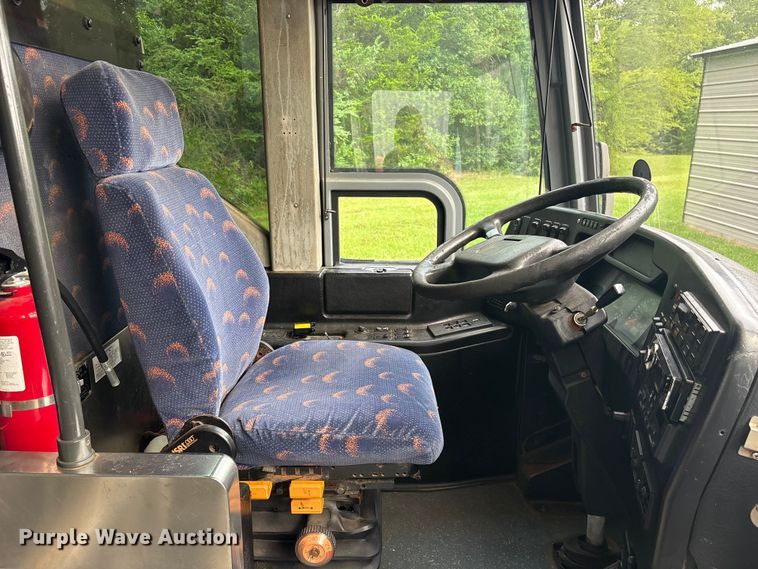 image for item ET0336 1999 Prevost H3 Coach coach bus