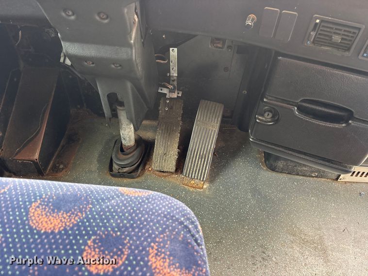 image for item ET0336 1999 Prevost H3 Coach coach bus