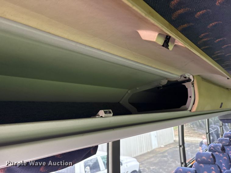 image for item ET0336 1999 Prevost H3 Coach coach bus