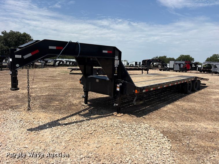 2025 Load Trail Low-Pro Gooseneck Hyd Dove equipment trailer