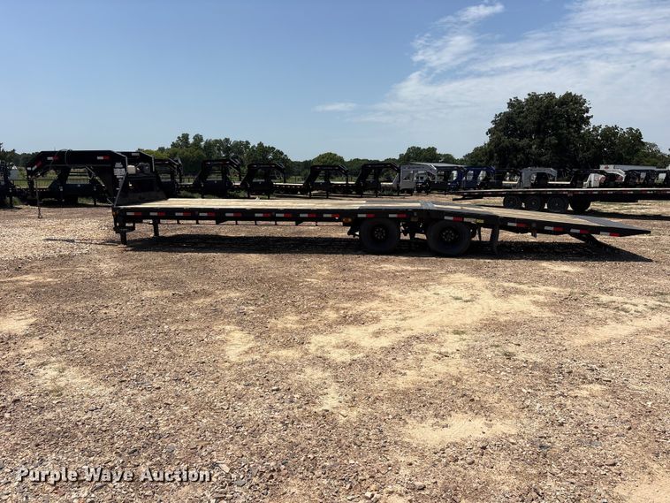 image for item ET0356 2025 Load Trail Low-Pro Gooseneck Hyd Dove equipment trailer