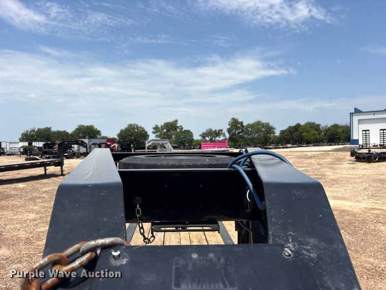 image for item ET0356 2025 Load Trail Low-Pro Gooseneck Hyd Dove equipment trailer