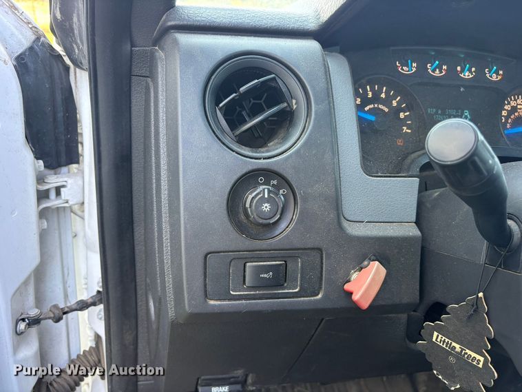 image for item ET0358 2014 Ford F150 pickup truck