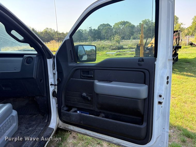 image for item ET0358 2014 Ford F150 pickup truck