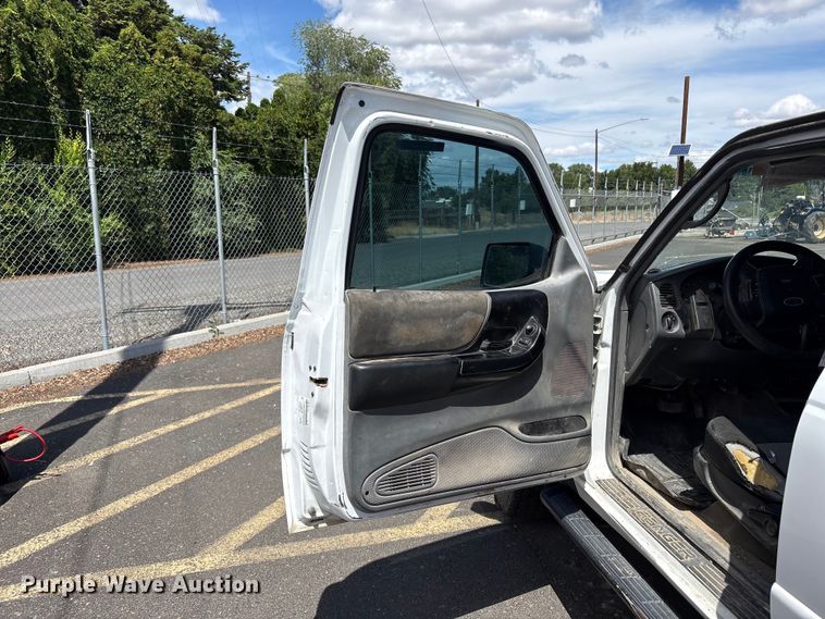 image for item ET0711 2011 Ford Ranger Ext. Cab pickup truck