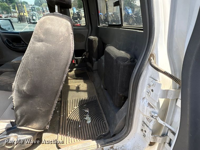 image for item ET0711 2011 Ford Ranger Ext. Cab pickup truck