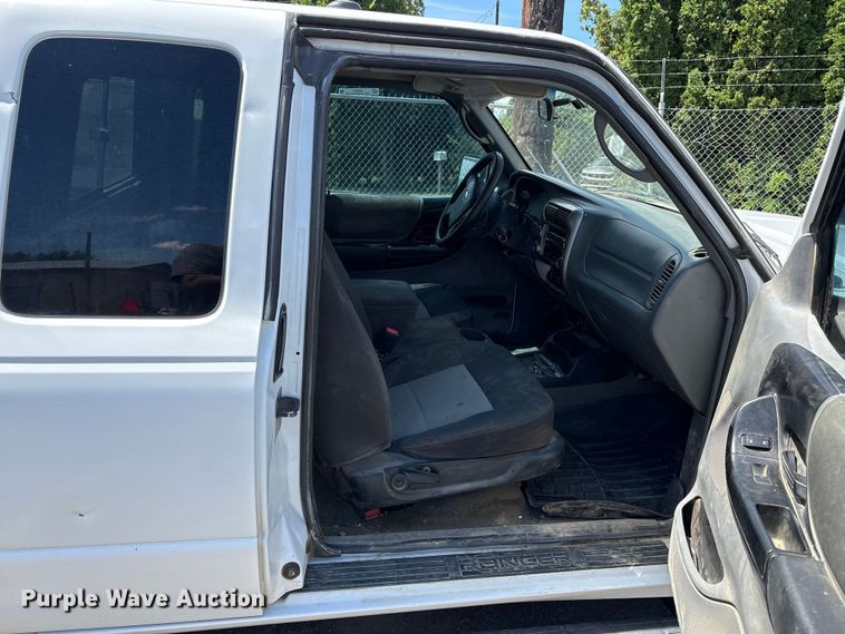 image for item ET0711 2011 Ford Ranger Ext. Cab pickup truck
