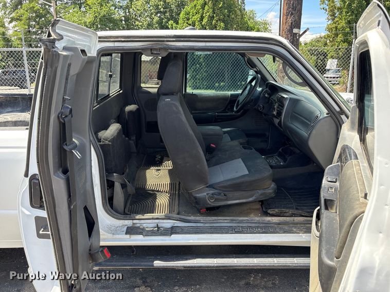 image for item ET0711 2011 Ford Ranger Ext. Cab pickup truck