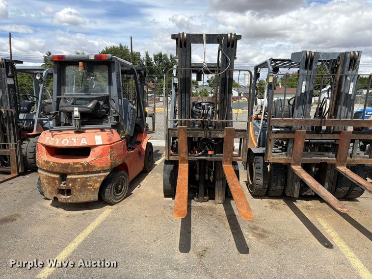 image for item ET0715 Toyota 7FGU25 forklift