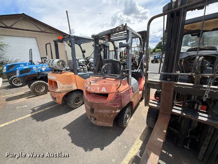 image for item ET0715 Toyota 7FGU25 forklift