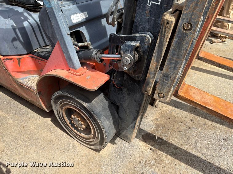 image for item ET0715 Toyota 7FGU25 forklift
