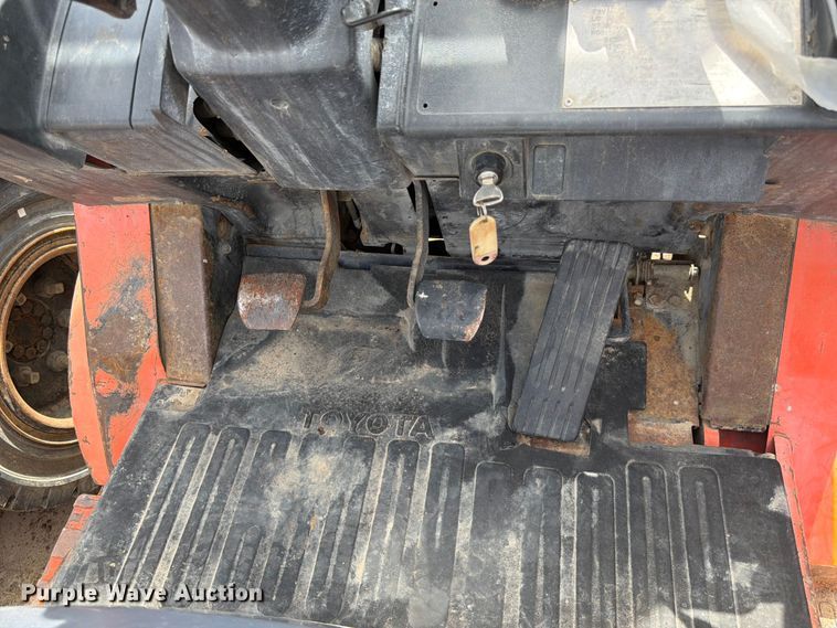image for item ET0715 Toyota 7FGU25 forklift