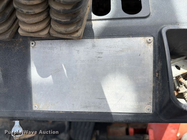image for item ET0715 Toyota 7FGU25 forklift