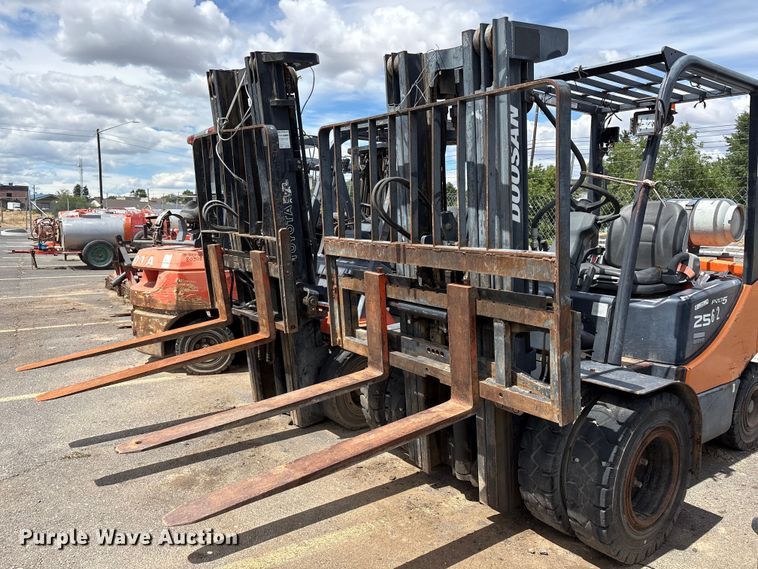 image for item ET0716 Doosan G25P-5 forklift