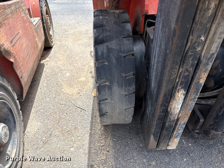 image for item ET0717 2006 Toyota 7FGU25 forklift