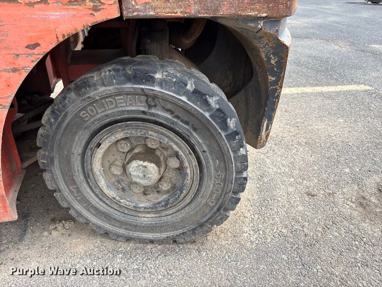 image for item ET0717 2006 Toyota 7FGU25 forklift
